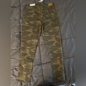 American eagle camo jegging size 16